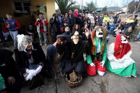 San Juan de Villapa&ntilde;ada (Grado-Asturias) celebra la mascarada de los Aguilandeiros