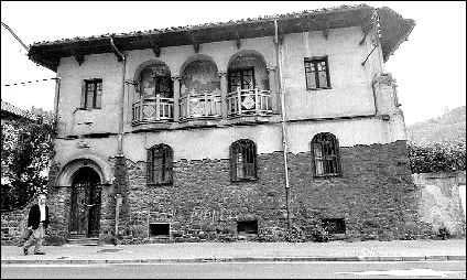Chalet Justo Vigil de Teodoro Anasagasti en Mieres (Asturias)