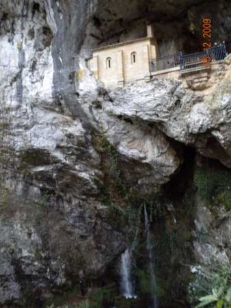 La cueva de Covadonga (Asturias-Espa&ntilde;a)