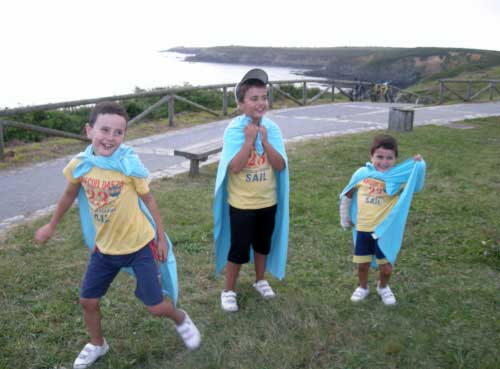 Nietos en el Área Recreativa de Arnao (Castropol-Asturias)